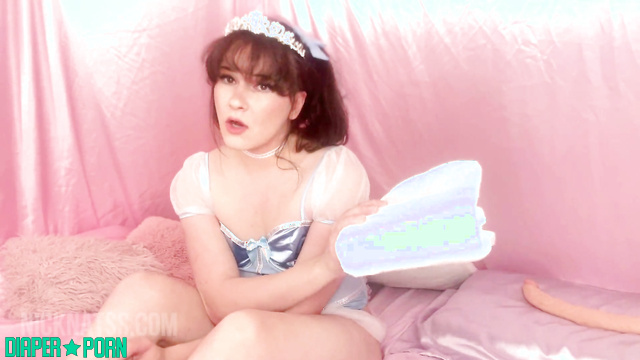 Knicknatz - Diapers games with a beautiful princess