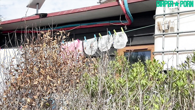 LGIstudio - All the diapers have been washed and are now drying in the sun