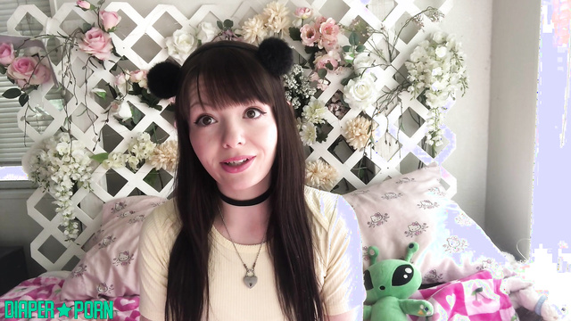 Littleprincessbug - Pampers try-on and review Cutieplusu Honeybee