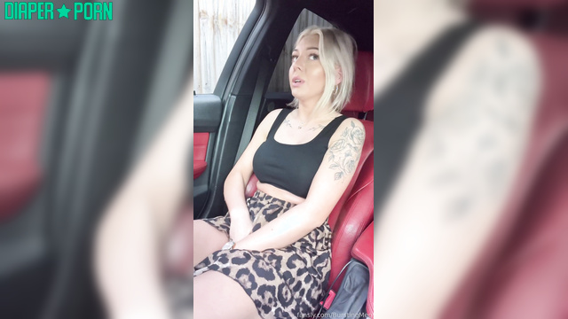 BurstingMeg - Watch me pee my pad and biker shorts after a long car ride
