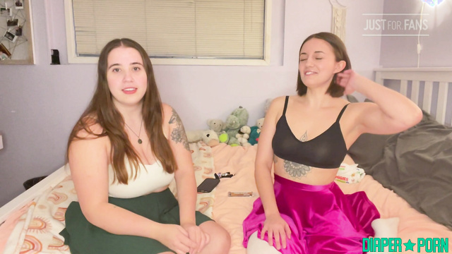 SophiexxLittle - babe kindly changed her friend's diaper