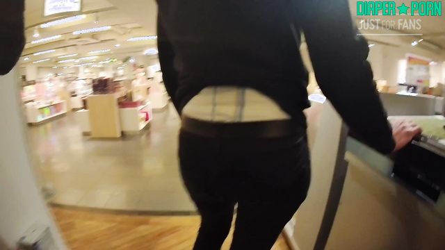 FetishAlex1900 - walking in pampers with boyfriend in a shopping center