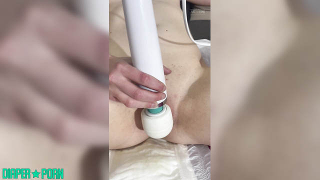 FetishAlex1900 - peeing during masturbation with a vibrator
