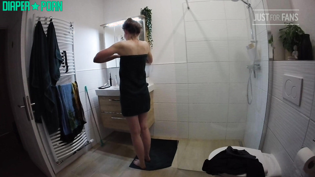 FetishAlex1900 - babe can change her diapers on her own, cool
