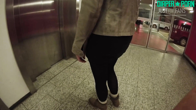 FetishAlex1900 - evening walking with a nappy under her clothes