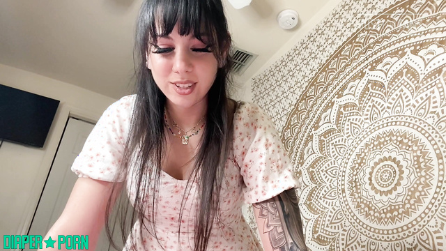 daddaslilstar - babysitter Star will give you pleasure with a nappy and vibrator