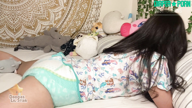 daddaslilstar - real pleasure of sucking a pacifier and wearing a diaper, Star