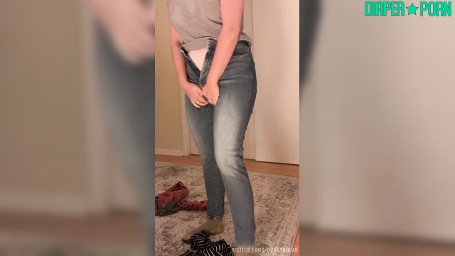 bbabybbear - babe weted her panties and jeans, look (with a diaper)