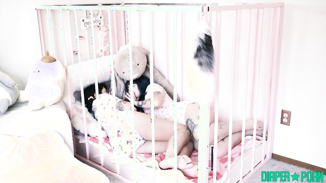 ABDreams - Babes take turns sucking milk bottles (Toby)