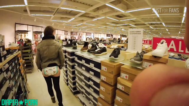 FetishAlex1900 - Walking in a diaper in a shoe store