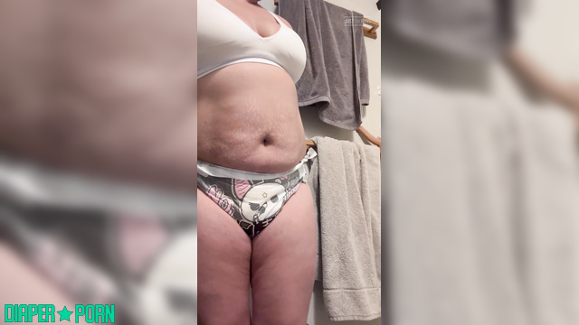 BabyPuffz - Passionate handjob in a fresh pampers