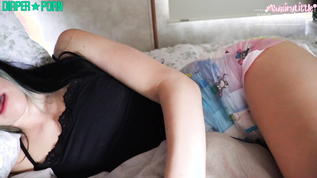 Sugary Little - She likes to masturbate everywhere