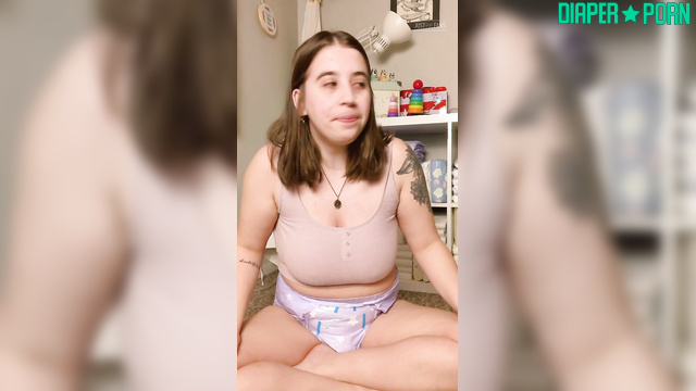 liddlestflora - Chubby changed her diaper with a smile