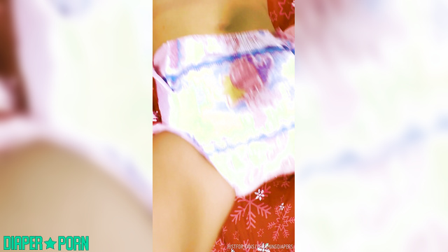 CharmingDiapers - Diaper licking on the eve of Christmas